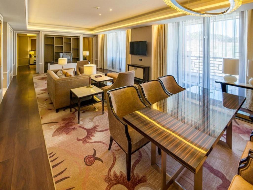 Xiaotangzhuang Grand Bay Hotel Beijing מראה חיצוני תמונה